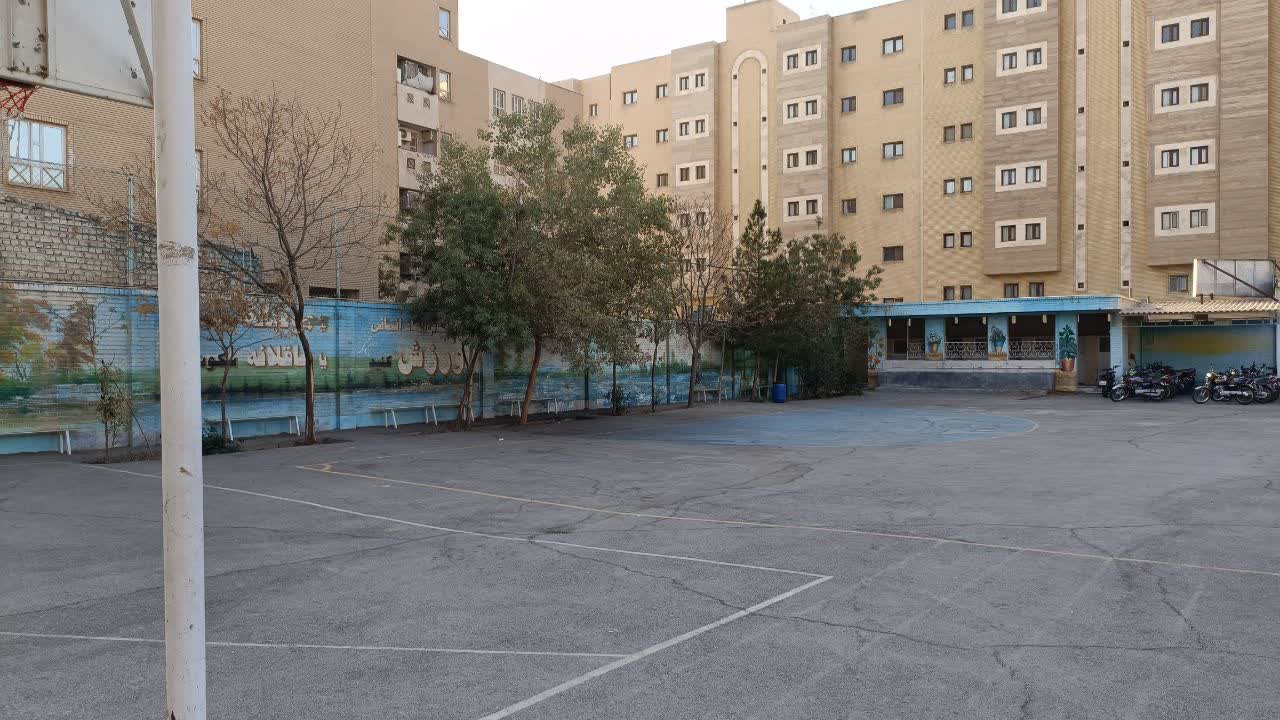 گالری مدرسه